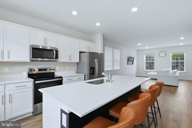 Building Photo - 369 Soft Rush Ln