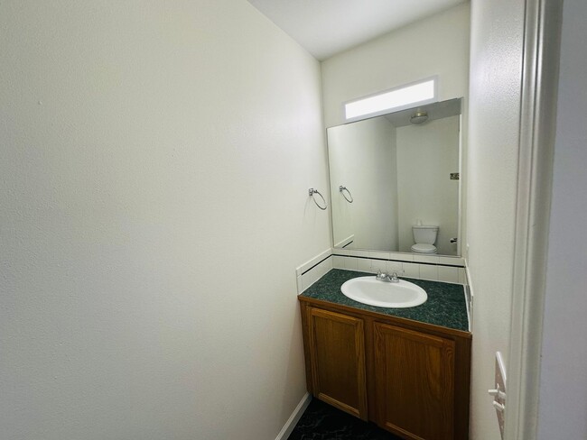Building Photo - 3 Bed 2.5 Bath Roosevelt Area Remodeled  M...