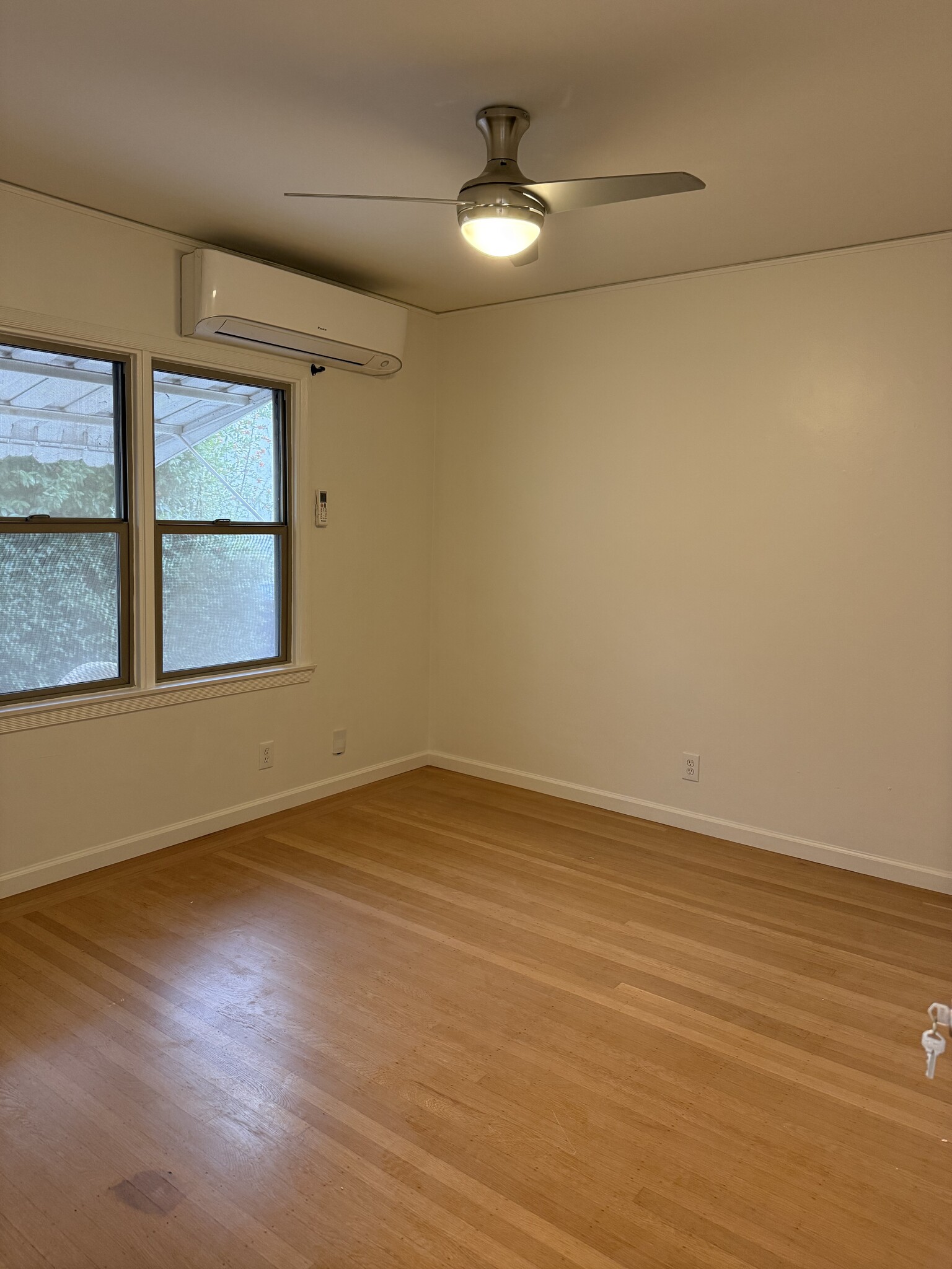 Building Photo - 3143 Freeport Blvd