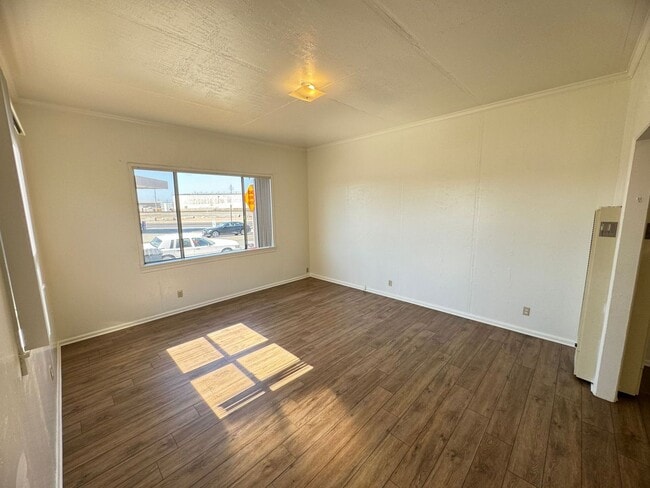 Building Photo - 1361-1371 Paso Robles St.