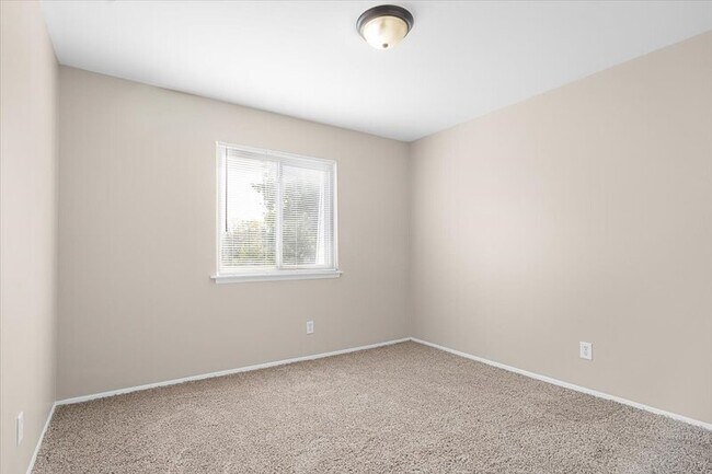 Building Photo - 23200 Huron River Dr