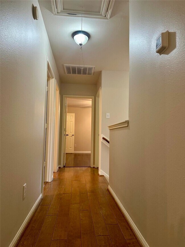 Building Photo - 13559 Fawn Lily Dr