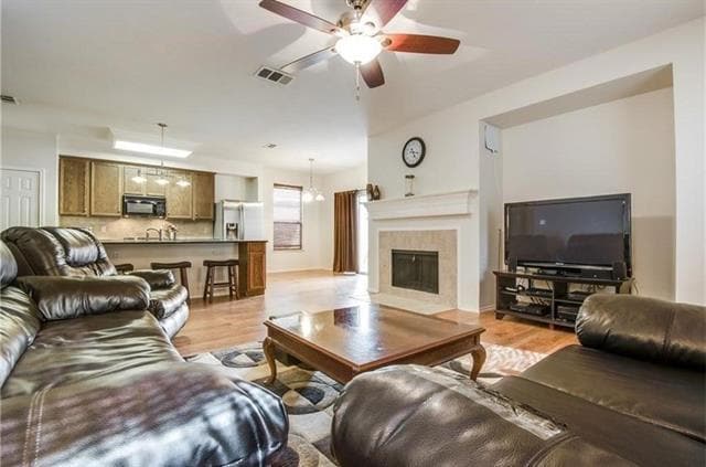 Building Photo - 5433 Buckskin Dr