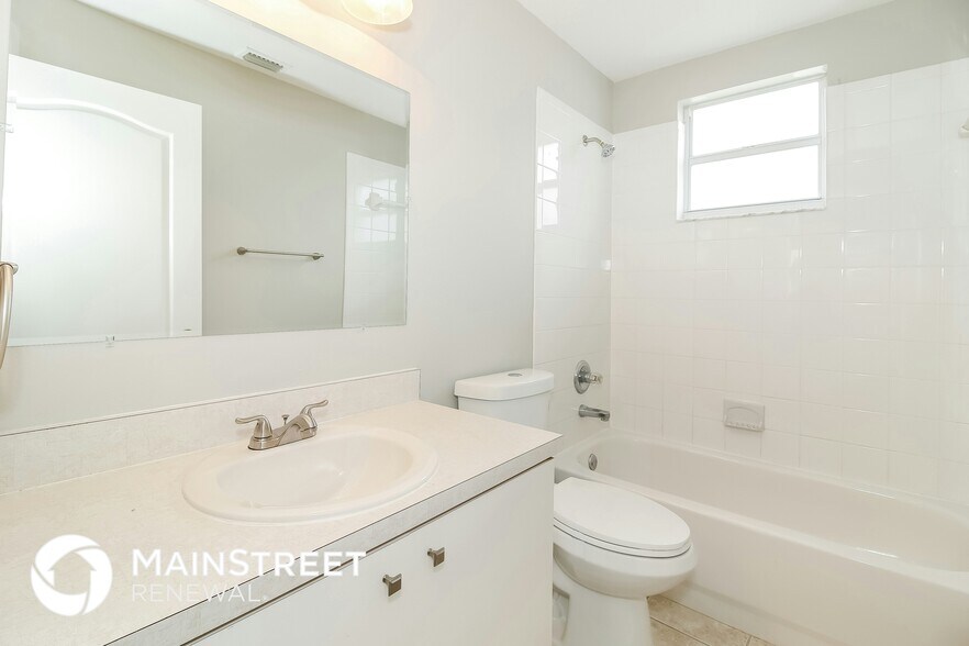 Building Photo - 4408 Horseshoe Pick Ln