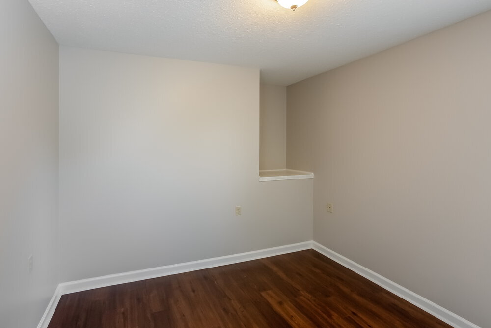 Building Photo - 7842 Benton Dr