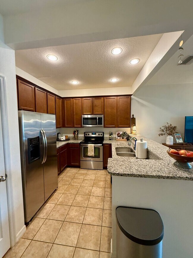 Building Photo - Sawgrass Village Townhomes 3/2.5/1 - Friendly Neighborhood lifestyle