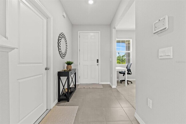 Building Photo - 16980 Oval Rum Dr