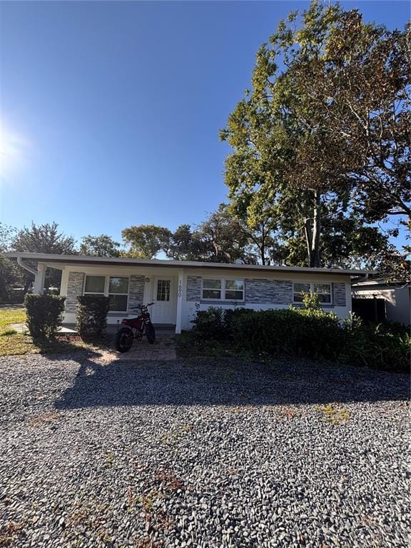 Building Photo - 1690 Dale Ave