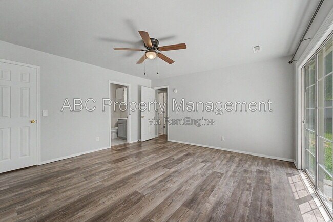 Building Photo - 3345 W Essex Dr
