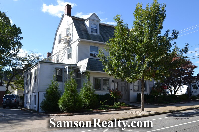 Building Photo - 265 Waterman St