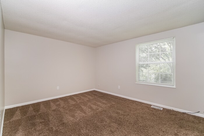 Building Photo - 10338 Rouark Ln