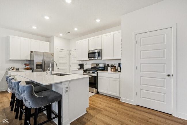 Building Photo - 4544 Nokes Pl