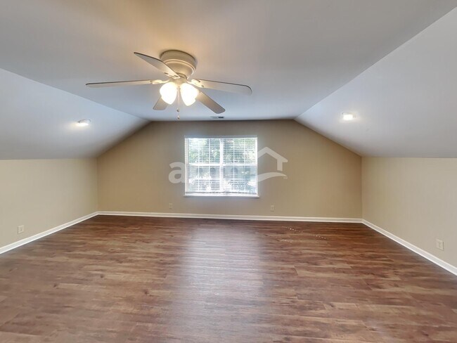 Building Photo - 601 Magnolia Ln