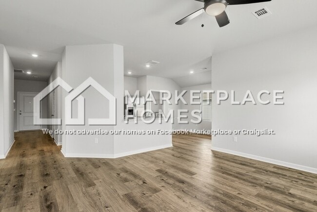 Building Photo - 10415 Patton Ln