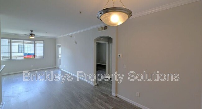 Building Photo - 1941 S Pierpont