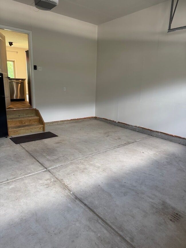 Building Photo - Beautiful 3 Bedroom 3.5 Bath in Sewickley, PA!