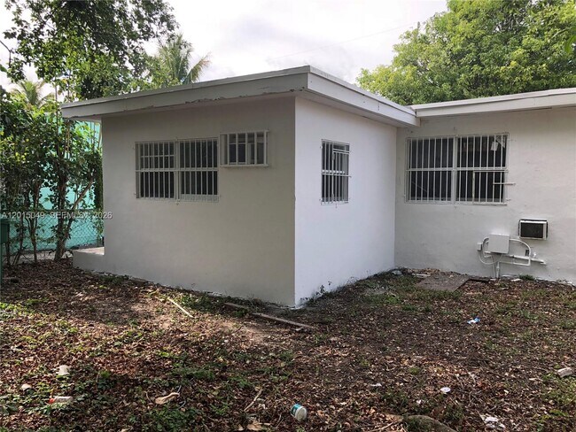 Building Photo - 166 NW 68th Terrace