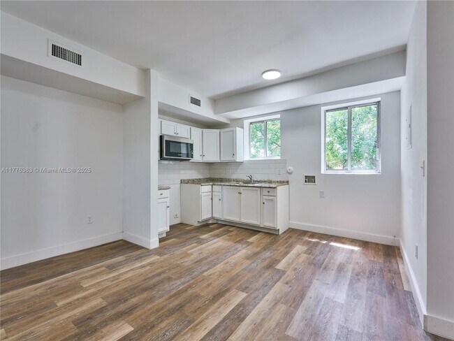 Building Photo - 6211 NW 7th Ave