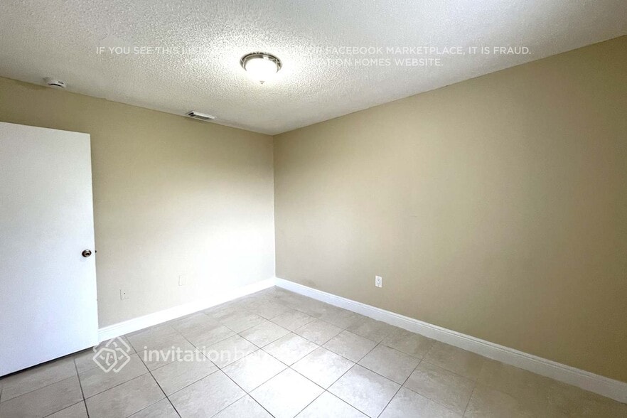Building Photo - 18118 SW 154 Ct