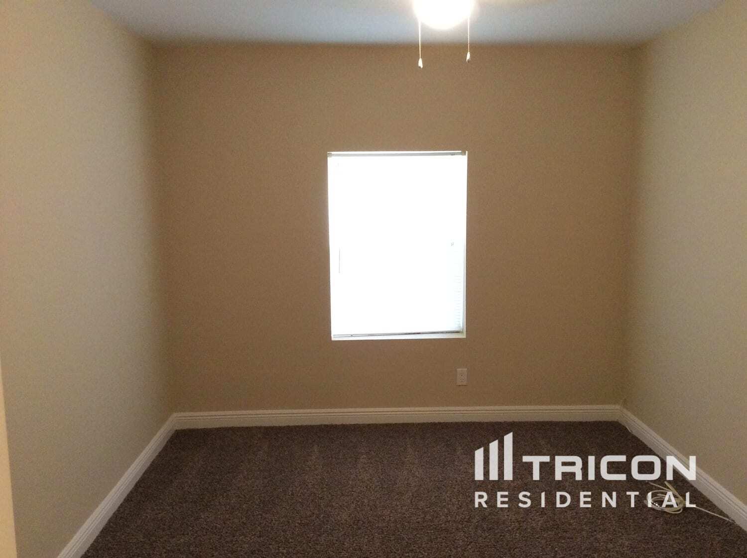 Building Photo - 2280 Winchester Dr