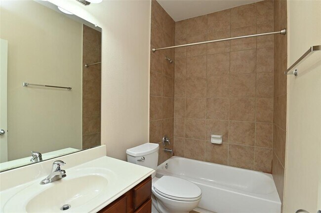 Building Photo - 5215 Field Briar Ln