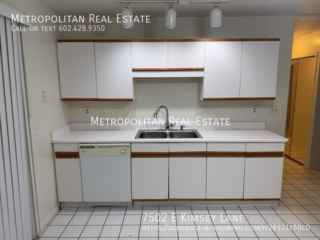 Building Photo - 7502 E Kimsey Ln