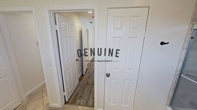 Building Photo - 1224 W Balboa Blvd