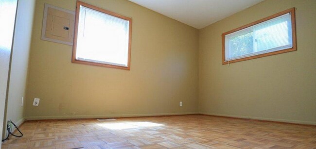 Building Photo - 3324 Lapland Dr