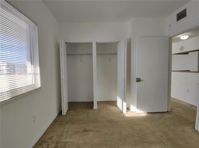 Building Photo - 36 NW 6th Ave