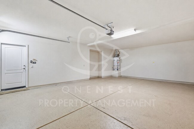 Building Photo - 2127 Ranch View Dr