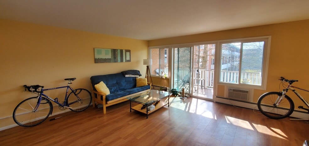 Building Photo - 2248 N Triphammer Rd