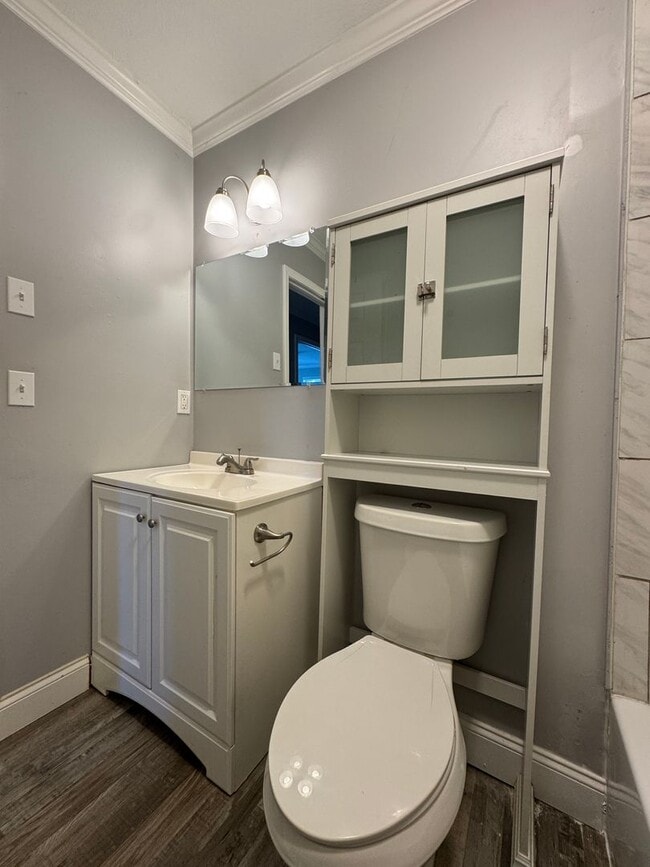 Building Photo - 1412 Carousel Rd