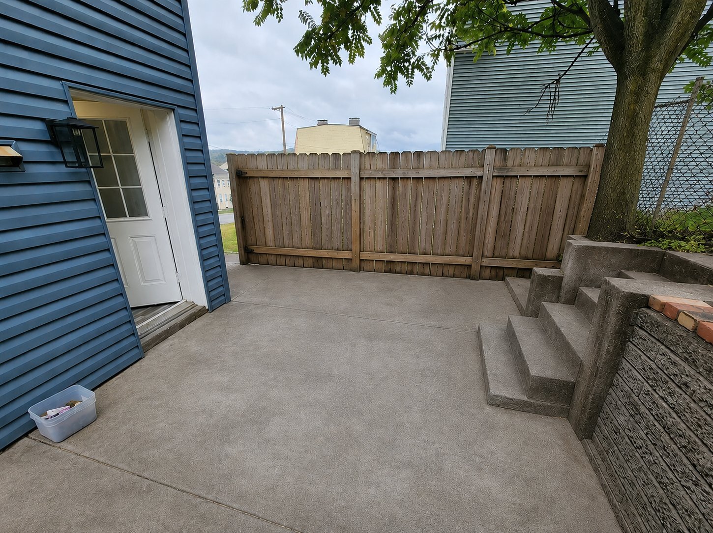 Building Photo - 905 McCandless Ave