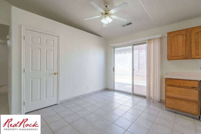 Building Photo - 2620 E 700 N
