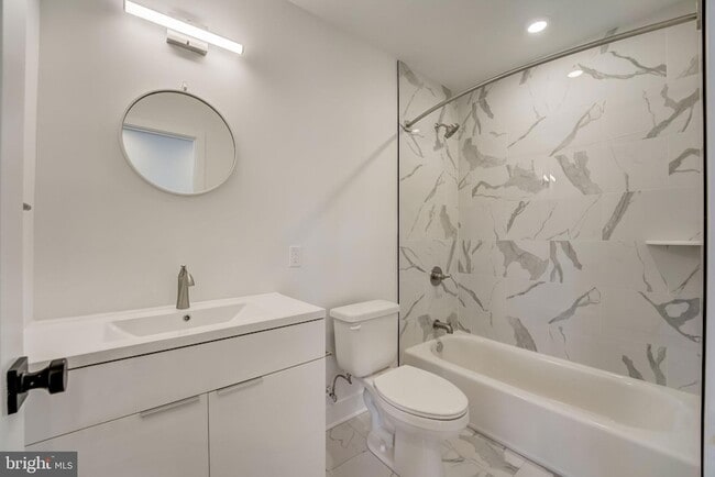 Building Photo - 4200 Lancaster Ave