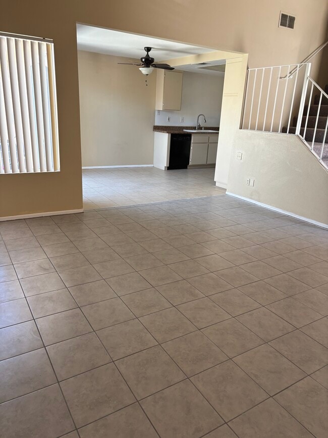 Building Photo - 45290 Sunset Ln