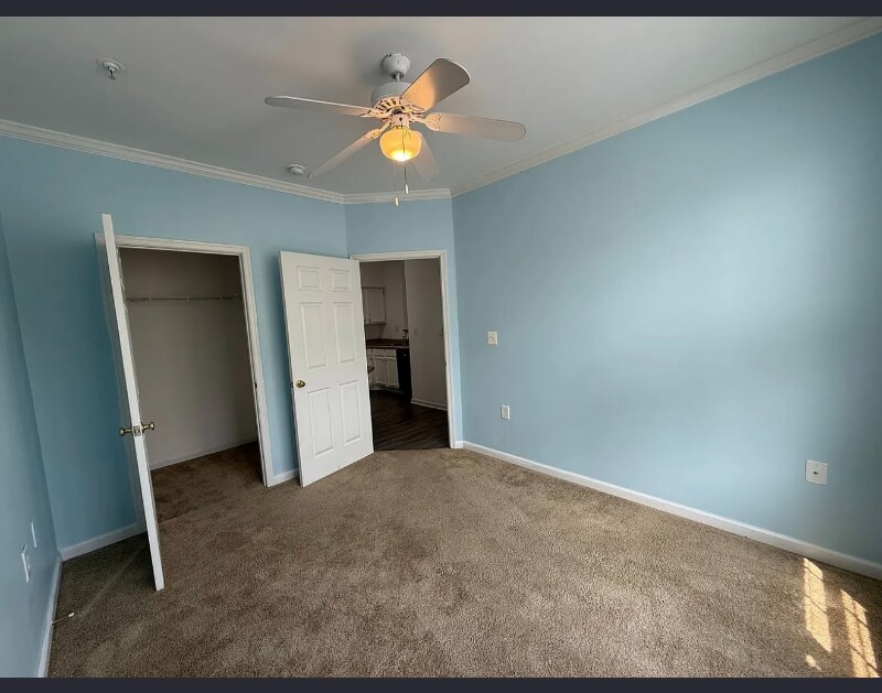 Building Photo - 925 Dorchester Pl