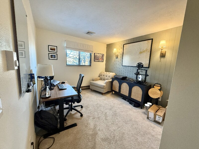 Building Photo - 1012 Wagonwheel Dr