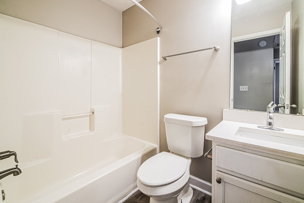 Building Photo - 1955 Hidden Valley Dr SW