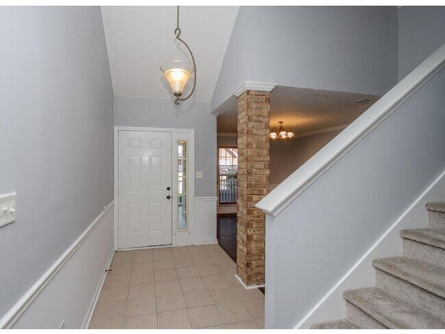 Building Photo - 7641 Pleasantville Way