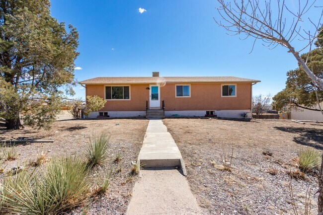 Building Photo - 544 S Watermelon Dr