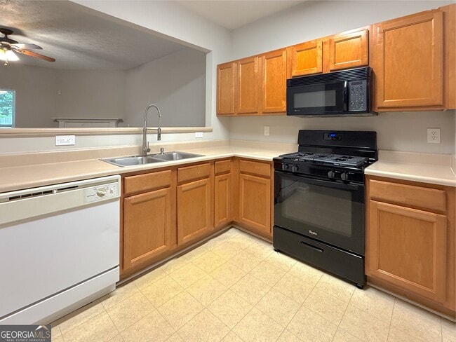 Building Photo - 3845 Grovemont Pl