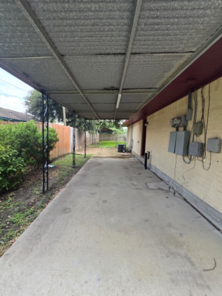 Building Photo - 124 Eleventh St