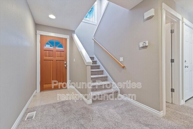 Building Photo - 20176 SW Bernice Ln