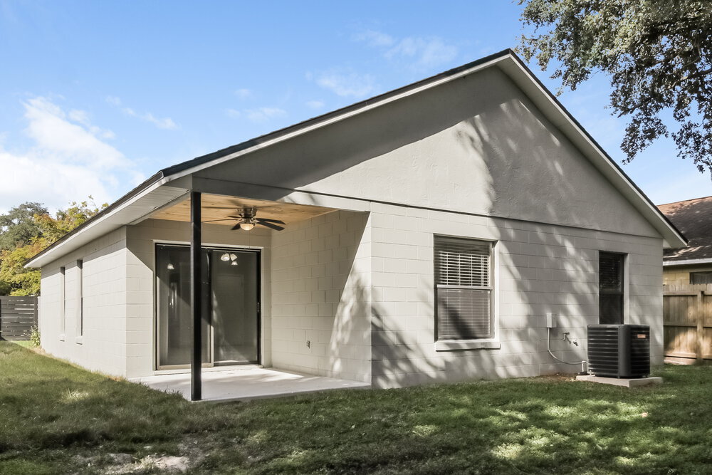 Building Photo - 9782 Piney Point Cir