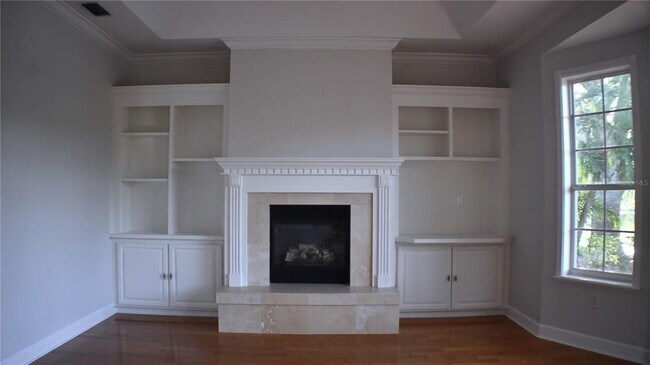 Building Photo - 4910 Old Creek Dr