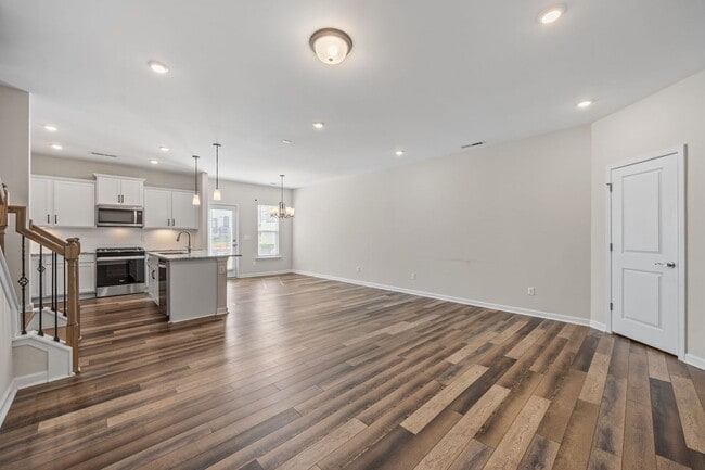Building Photo - 1631 Glacier Dr