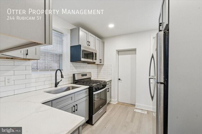 Building Photo - 244 Rubicam St