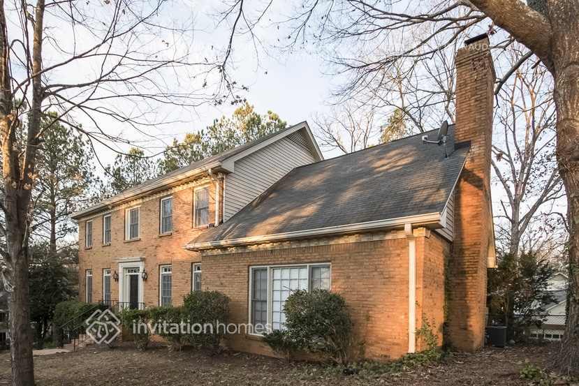Building Photo - 725 Redlion Run
