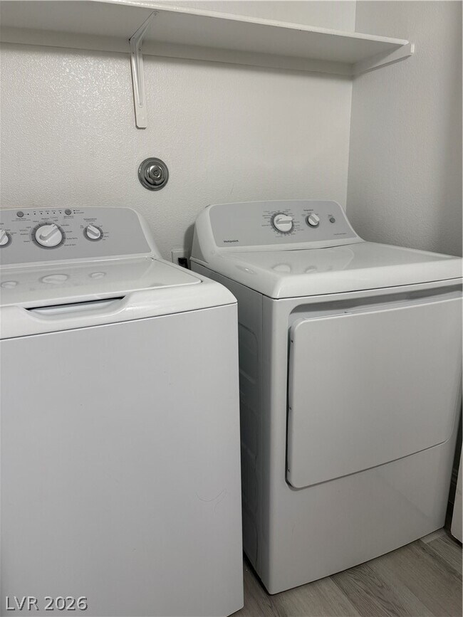 Building Photo - 9050 W Warm Springs Rd